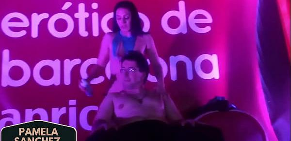  pamela sanchez estrella porno espanola con chico del publico espectáculo divertido